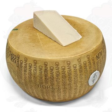Parmigiano Reggiano D.O.P. - 24 months | 1 kilo - 2.2 lbs