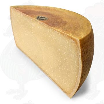 Parmigiano Reggiano D.O.P. - 24 months | Premium Qualität | Half a cheese 19 kilo - 41,8 lbs