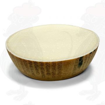 Parmigiano Reggiano D.O.P. - 24 months | Premium Qualität | 19 kg - 41,8 lbs - Half cheese - Dish