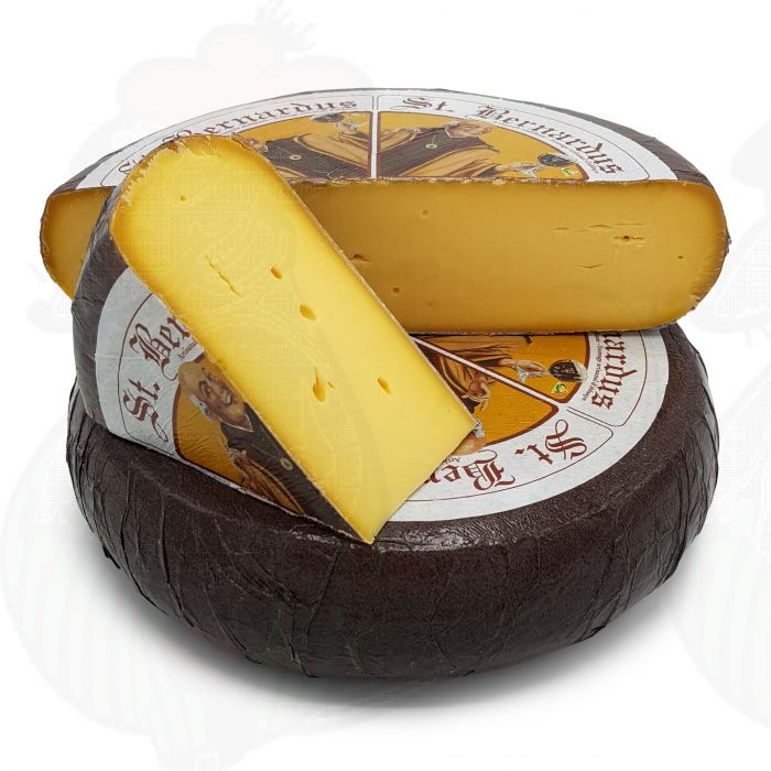 Abdijkaas St. Bernardus | Quarter of a cheese 500 grams / 1.1 lbs main product photo