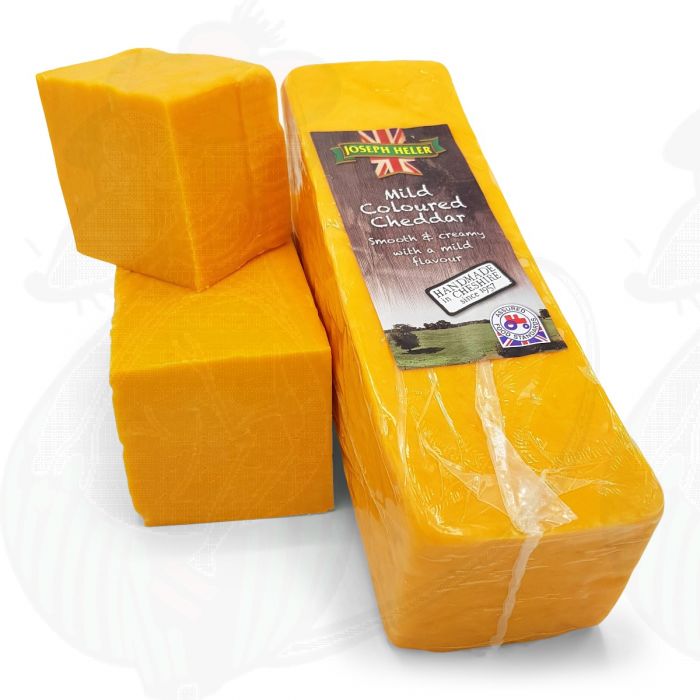 Red Cheddar cheese - Mild | 1 kilo / 2.2 lbs