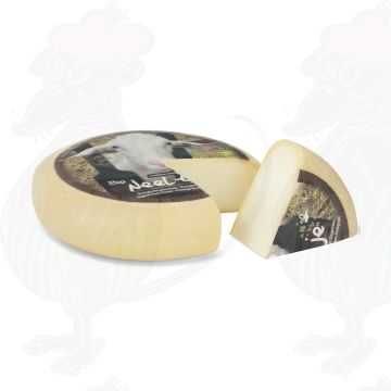 Mèkkerstee Neeltje - Organic Goat Cheese