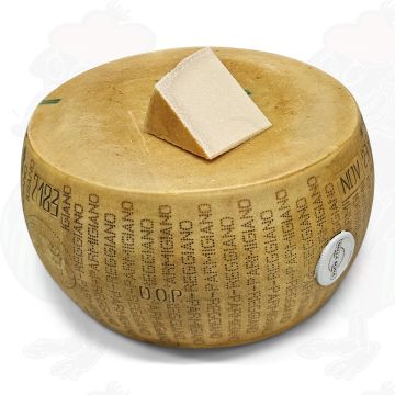 Parmigiano Reggiano D.O.P. - 24 months | 500 grams - 1.1 lbs